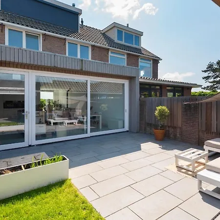 Zwaansvoort Holiday home *